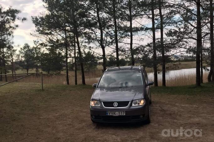Volkswagen Touran 1 generation Minivan
