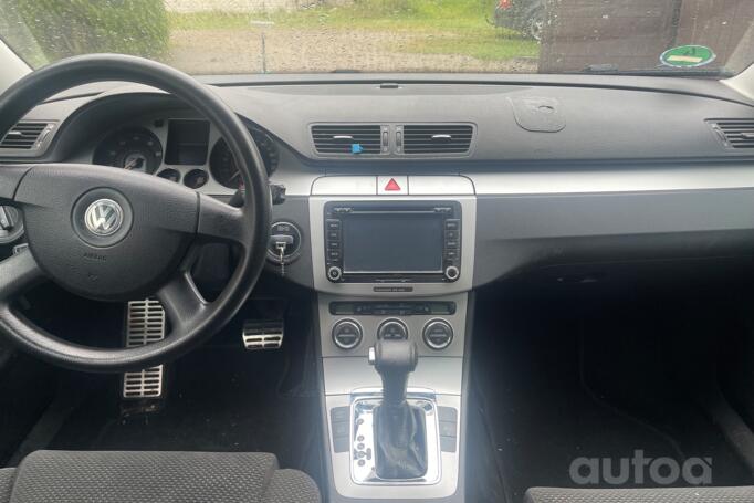 Volkswagen Passat B6 wagon 5-doors