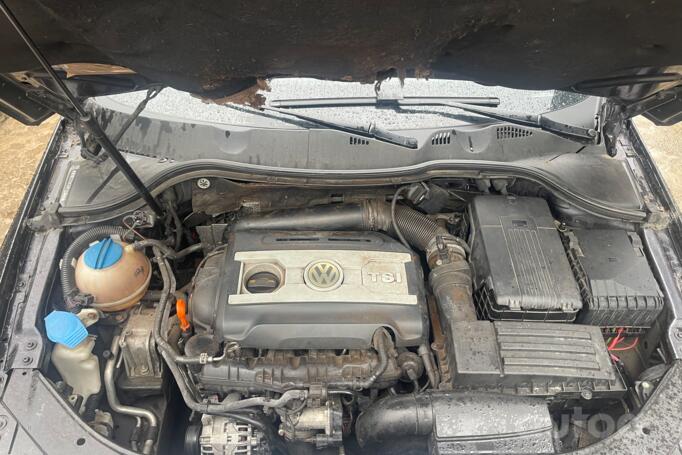 Volkswagen Passat B6 wagon 5-doors