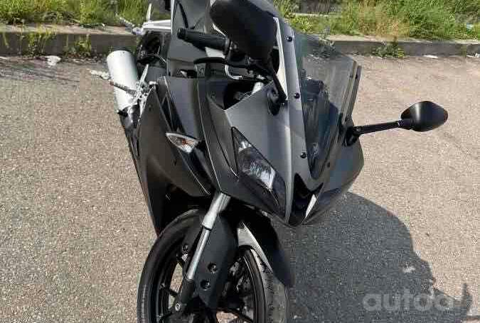 Yamaha YZF