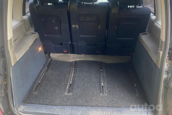 Renault Espace 4 generation Grand minivan 5-doors