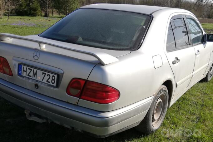 Mercedes-Benz E-Class W210 Sedan
