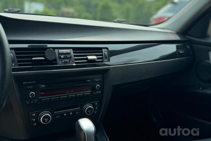 BMW 3 Series E90/E91/E92/E93 [restyling] Sedan