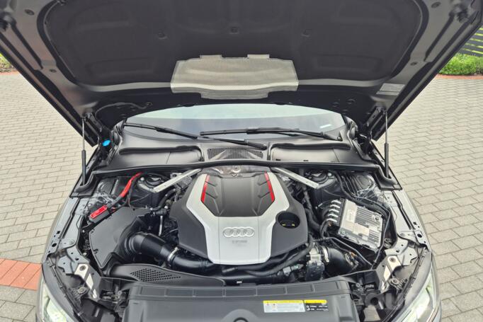 Audi S4 B9 Sedan
