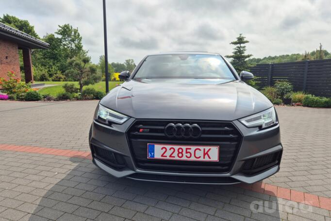 Audi S4 B9 Sedan