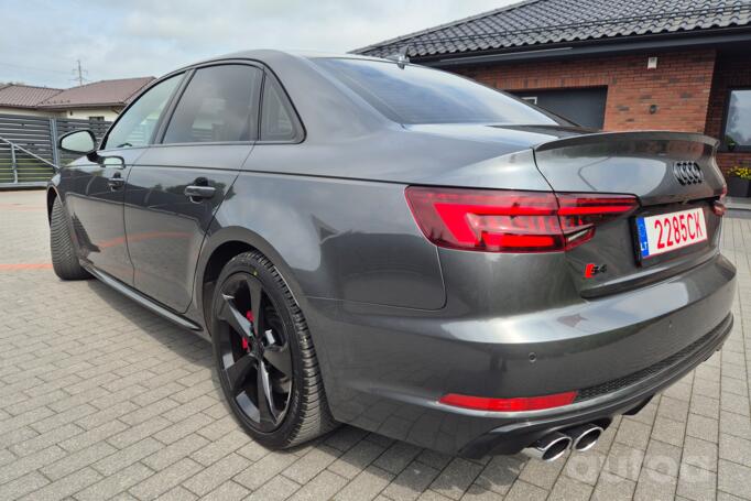 Audi S4 B9 Sedan