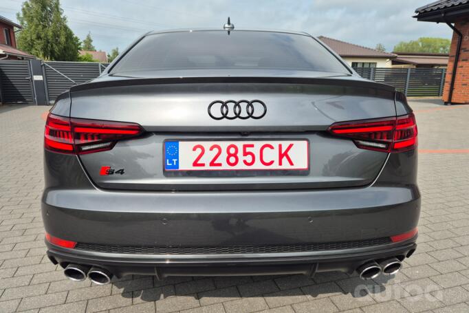 Audi S4 B9 Sedan