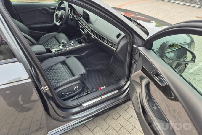 Audi S4 B9 Sedan