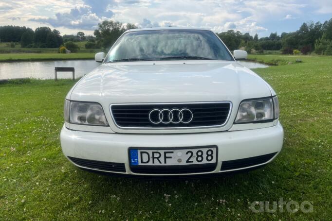 Audi A6 A4/C4 Sedan