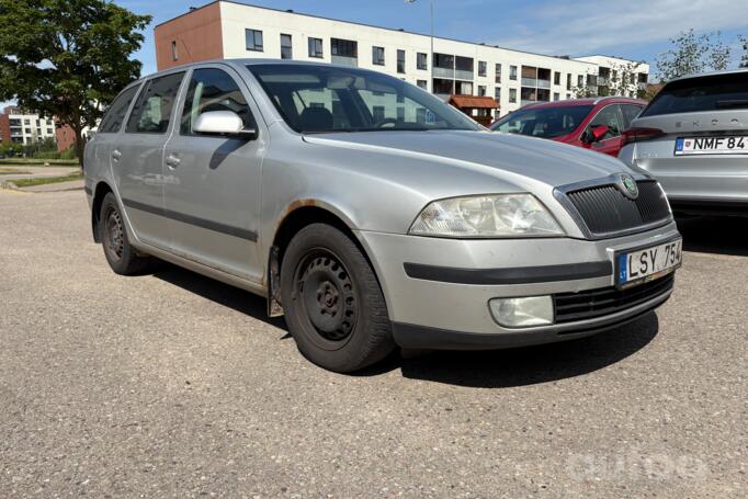 Skoda Octavia 2 generation Combi wagon 5-doors