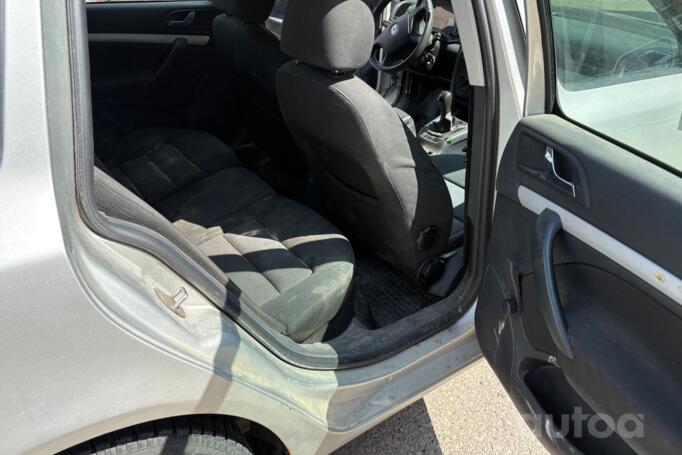 Skoda Octavia 2 generation Combi wagon 5-doors