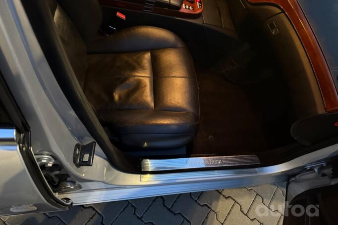 Mercedes-Benz S-Class W221 Sedan 4-doors