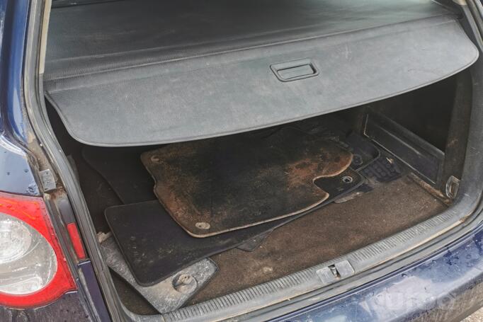 Volkswagen Passat B6 wagon 5-doors