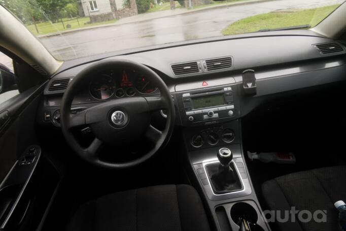Volkswagen Passat B6 wagon 5-doors