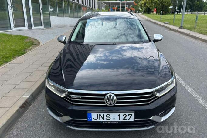 Volkswagen Passat B8 Alltrack wagon 5-doors