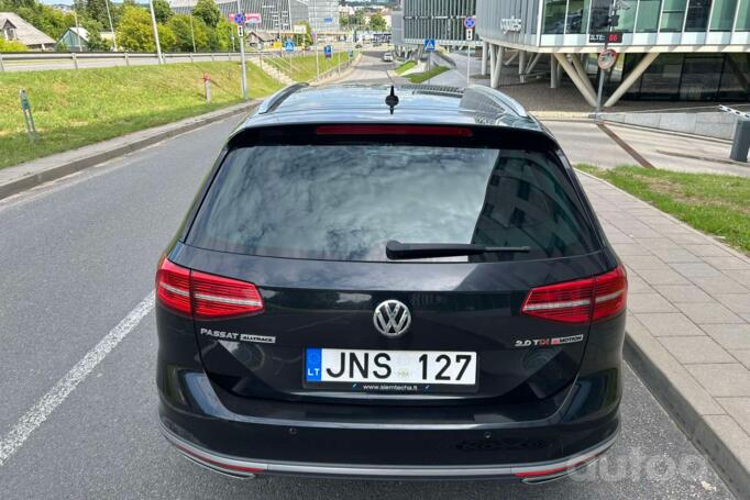 Volkswagen Passat B8 Alltrack wagon 5-doors