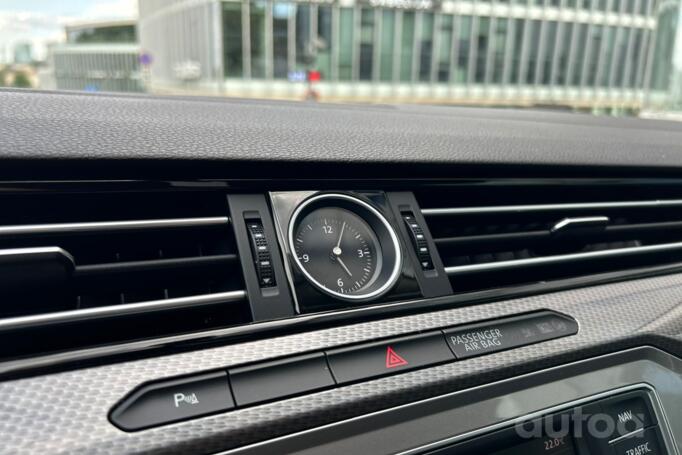 Volkswagen Passat B8 Alltrack wagon 5-doors