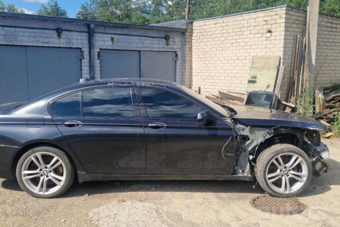 BMW 7 Series F01/F02 [restyling] Sedan