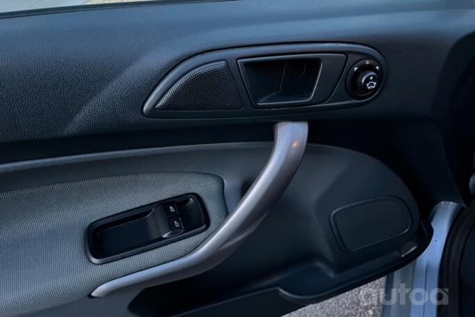Ford Fiesta 5 generation [2th restyling] Hatchback