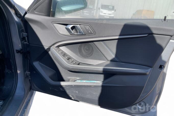BMW 1 Series F40 (3 generation) Hatchback 5 doors