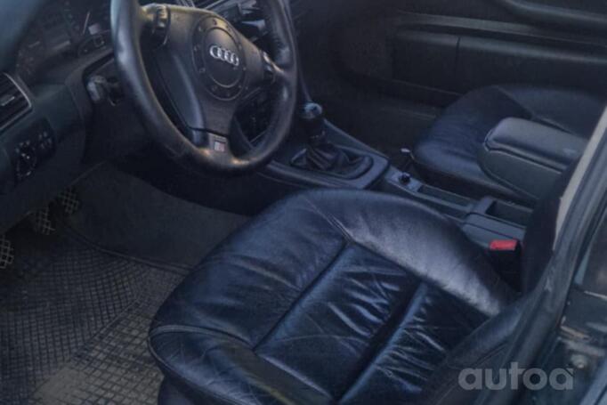 Audi A6 4B/C5 wagon 5-doors
