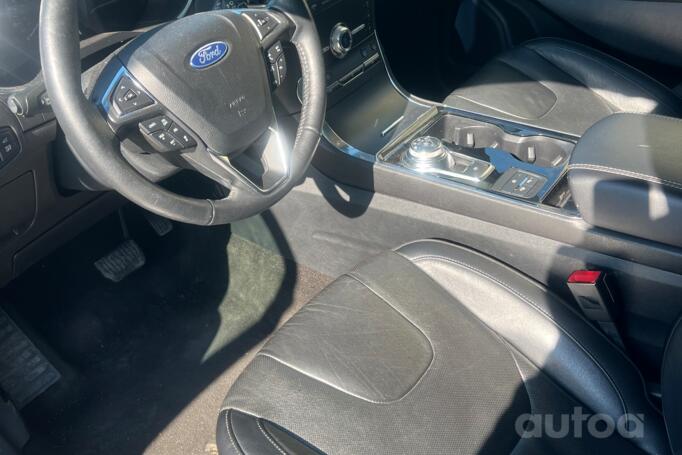 Ford Edge 2 generation Crossover
