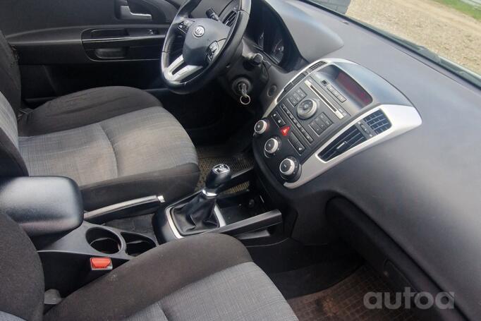 Kia Cee'd 1 generation [restyling] SW wagon