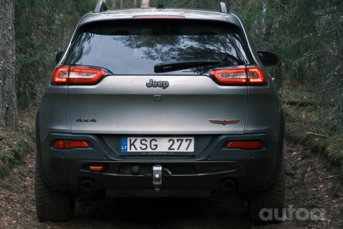 Jeep Cherokee KL SUV 5-doors