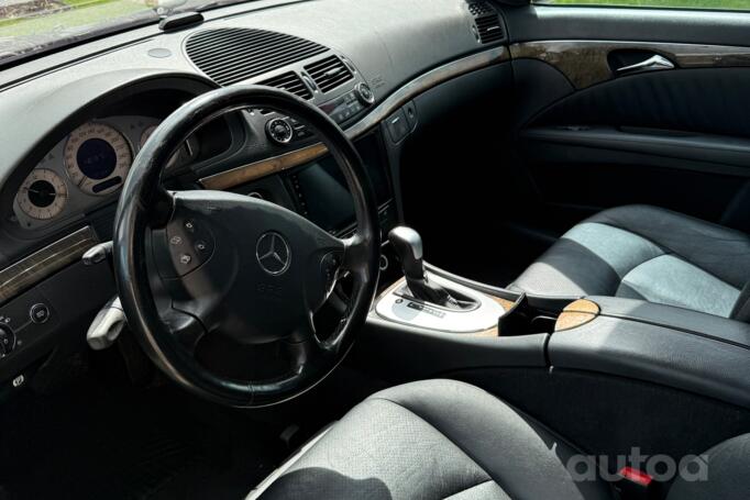 Mercedes-Benz E-Class W211 Sedan