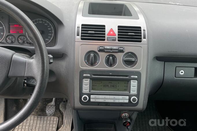 Volkswagen Touran 1 generation [restyling] Minivan 5-doors
