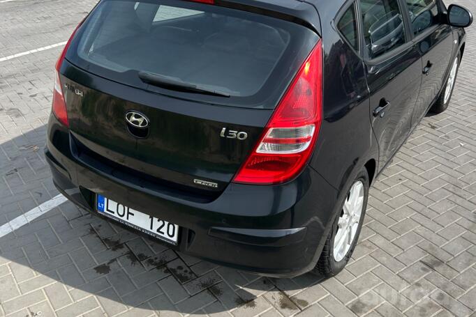 Hyundai i30 FD wagon 5-doors