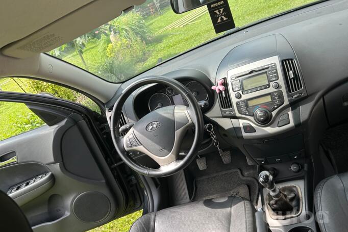 Hyundai i30 FD wagon 5-doors