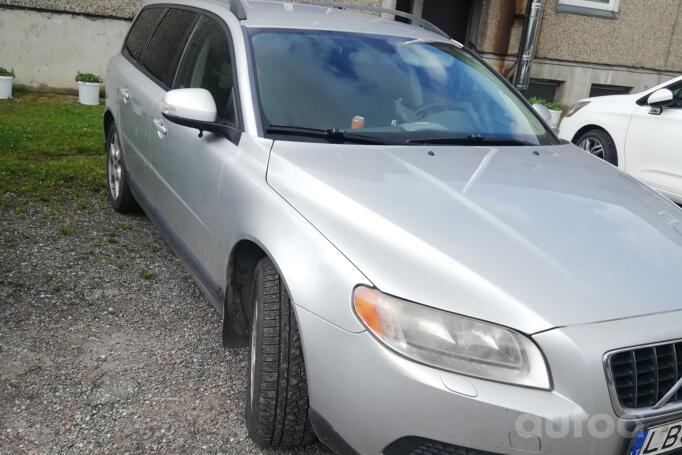 Volvo V70 3 generation wagon