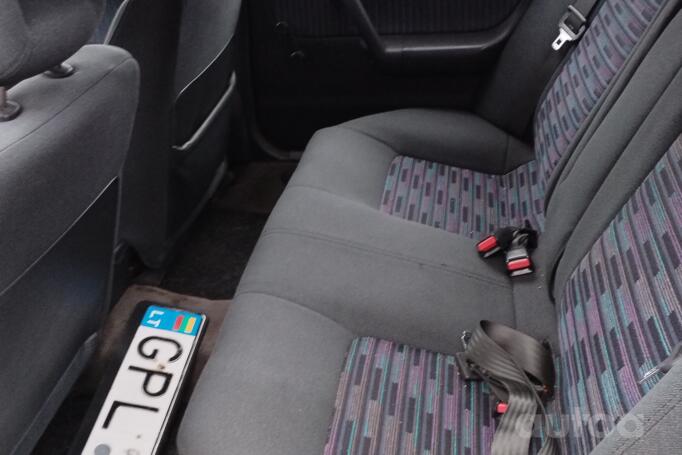 Mazda 323 BG Hatchback 5-doors