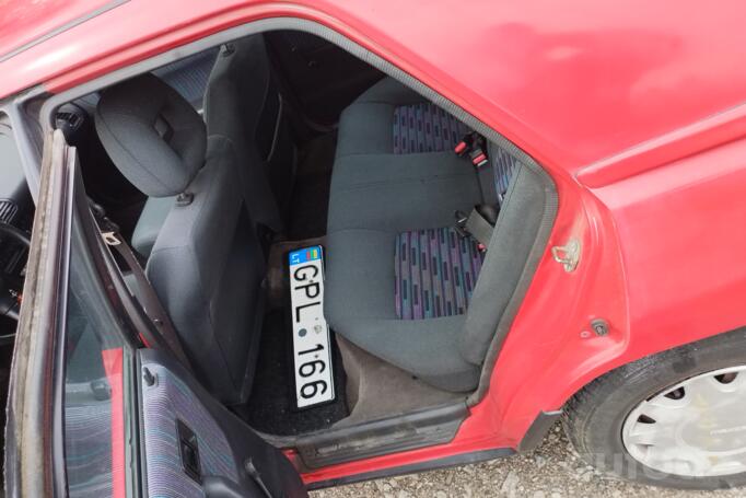 Mazda 323 BG Hatchback 5-doors