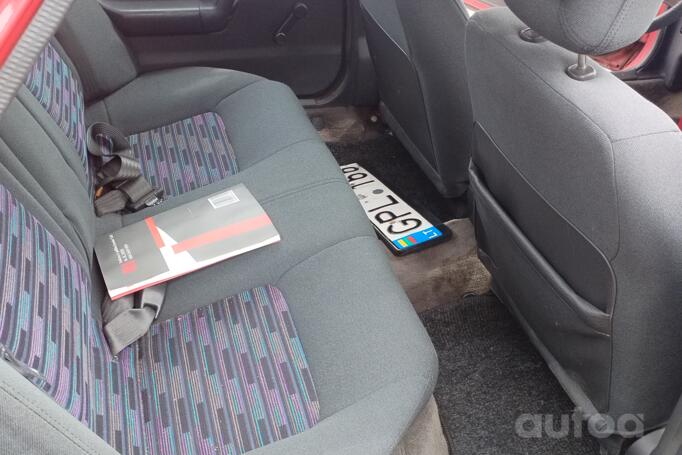 Mazda 323 BG Hatchback 5-doors