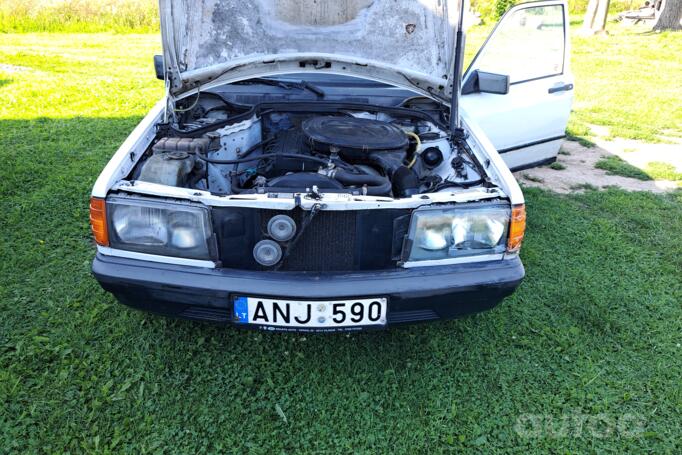 Mercedes-Benz 190 (W201) 1 generation