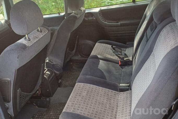 Opel Zafira A Minivan 5-doors