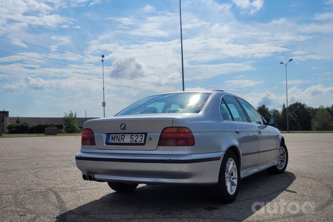 BMW 5 Series E39 Sedan 4-doors