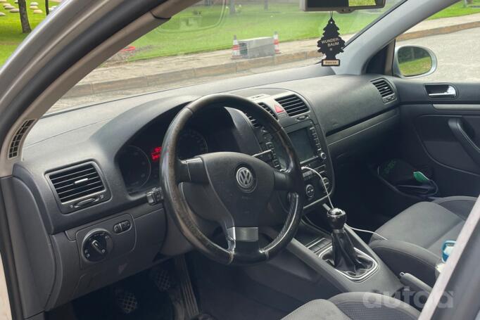 Volkswagen Golf 5 generation Hatchback 5-doors
