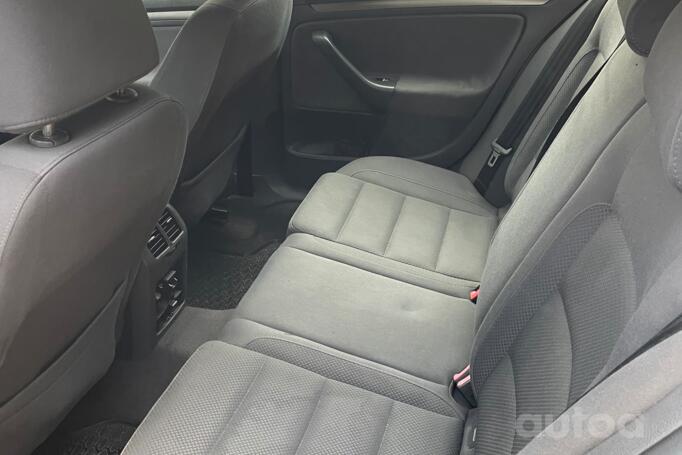 Volkswagen Golf 5 generation Hatchback 5-doors