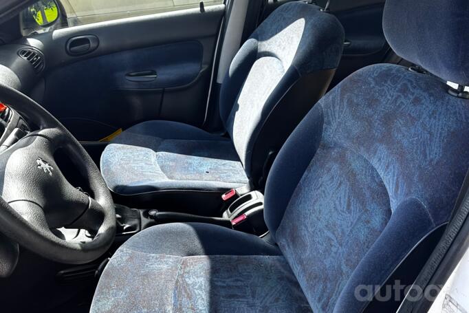 Peugeot 206 1 generation Hatchback 5-doors