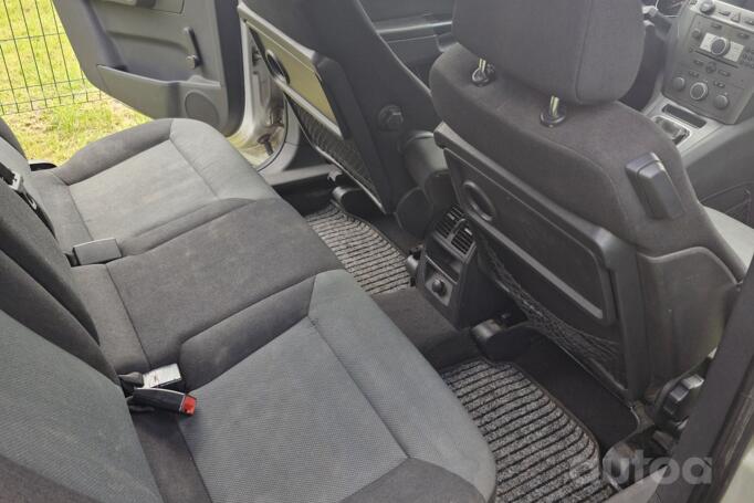 Opel Zafira B Minivan 5-doors