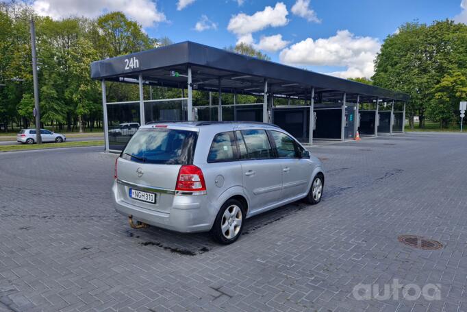 Opel Zafira B Minivan 5-doors