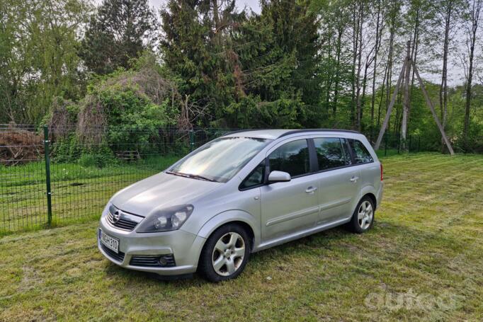 Opel Zafira B Minivan 5-doors