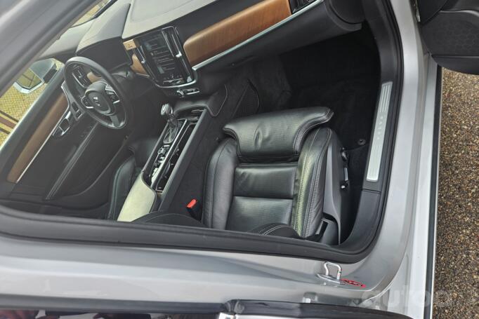 Volvo S90 2 generation Sedan
