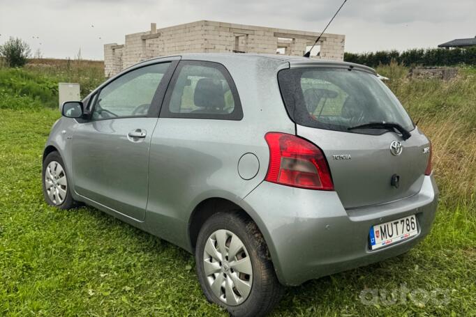 Toyota Yaris 2 generation