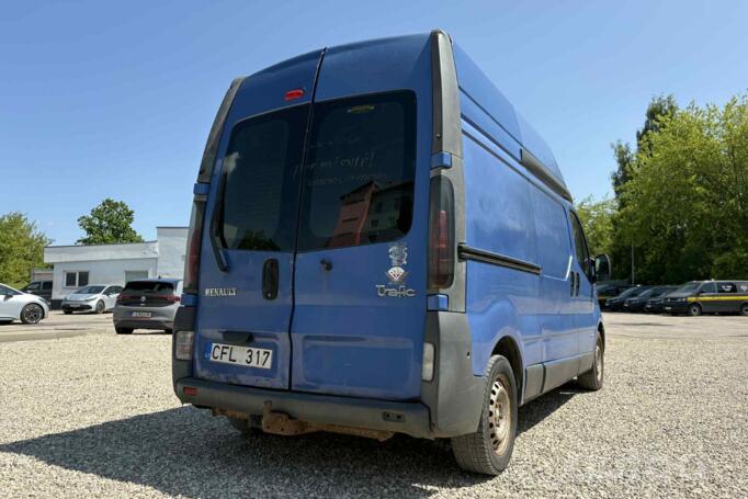Renault Trafic 2 generation Minivan