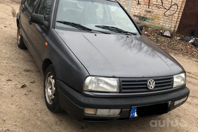 Volkswagen Vento 1 generation Sedan