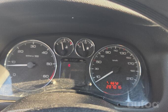 Peugeot 307 1 generation [restyling] Hatchback 5-doors